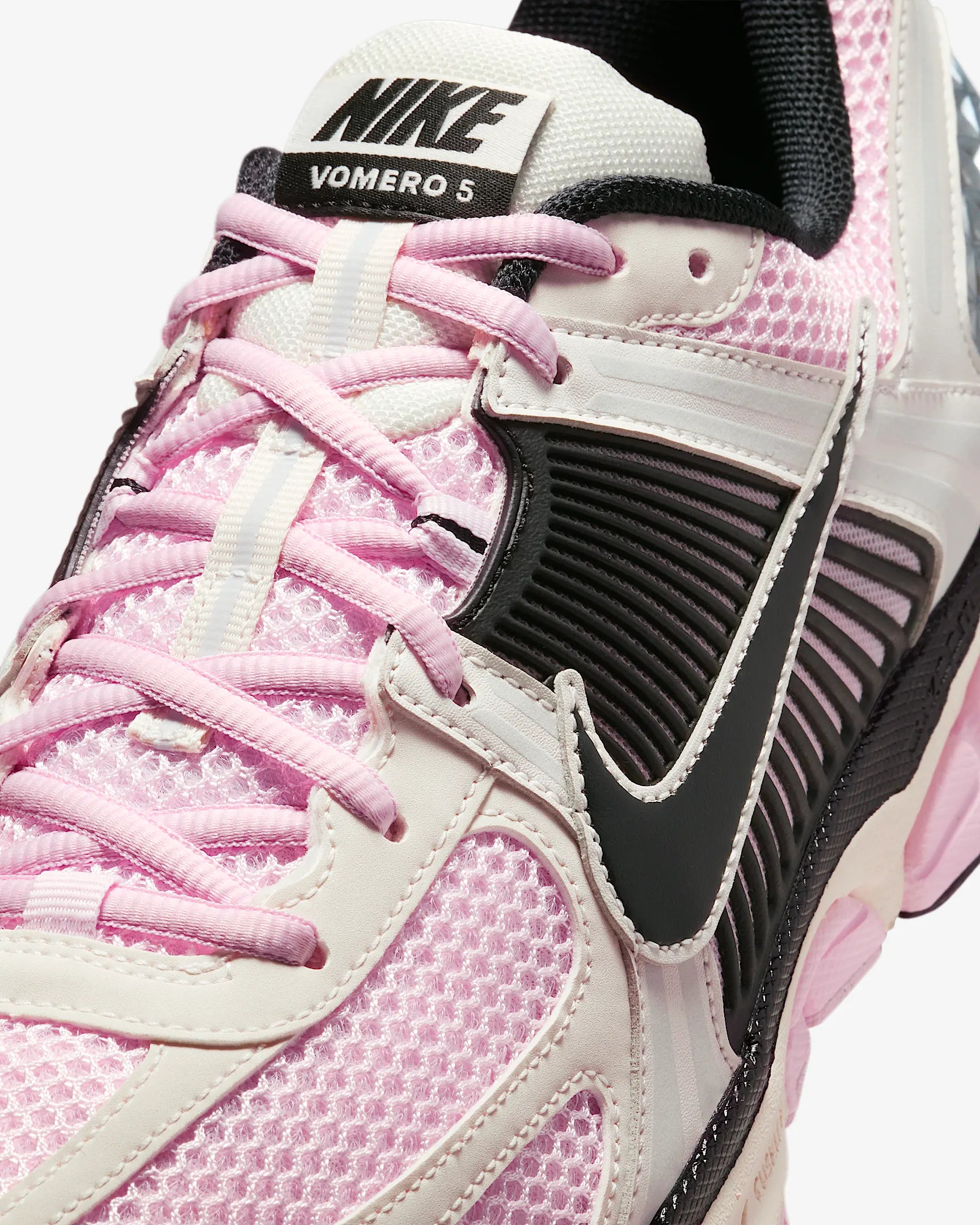 Nike Zoom Vomero 5 Pink Foam Phantom Metallic Platinum Black
