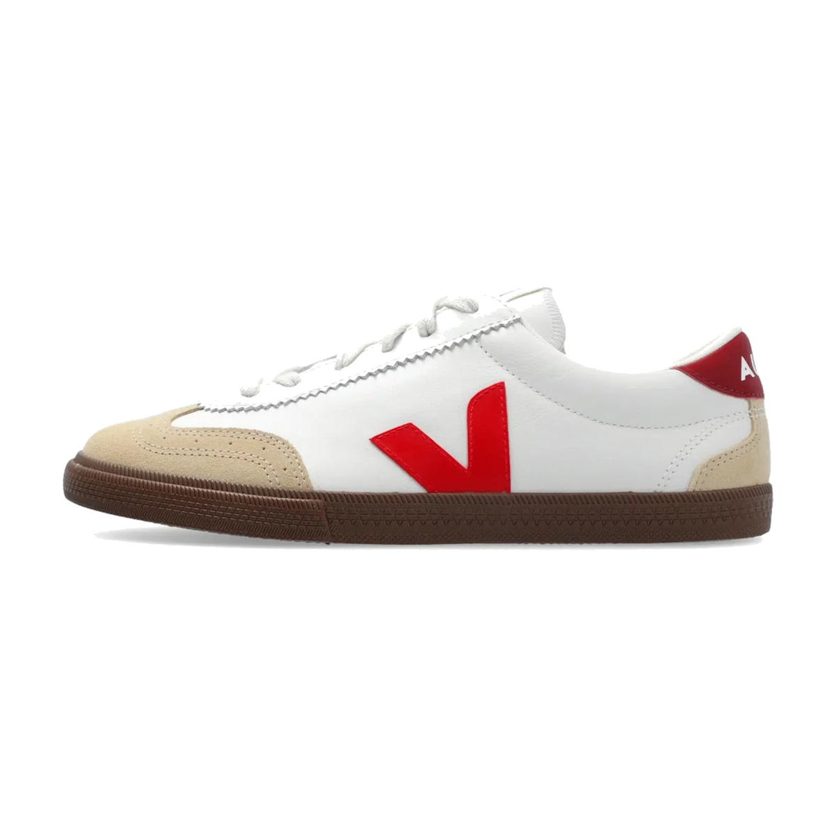 Veja Volley White Pekin, zijaanzicht met wit leer, rood V-logo en beige suède neus
