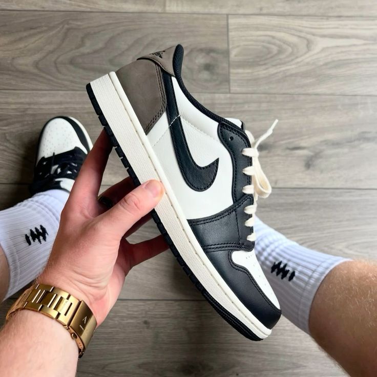 Nike Air Jordan 1 Low OG Mokka