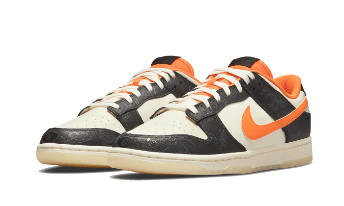 Dunk Low PRM Halloween (2021) - DD3357-100 / DO3806-100