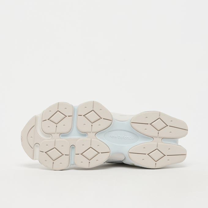 New Balance 9060 Grey Metallic Silver