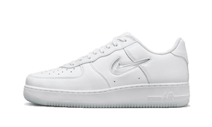 Nike Air Force 1 Low '07 Retro-Farbe des Monats Jewel Swoosh Triple White