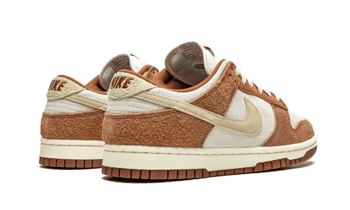 Nike Dunk Low Medium Curry Nike Dunk Low Medium Curry