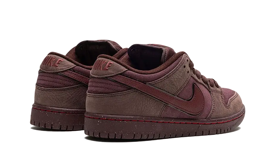 SB Dunk Low City Of Love Burgundy Crush - FN0619-600