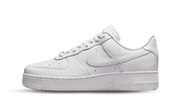 Nike Air Force 1 Low X Nocta Certified Lover Boy, zijaanzicht met witte leren upper en zool